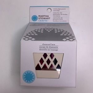 Martha Stewart Diamond Lace Circle Edge Punch Paper Crafts Card Scrapbooking NEW
